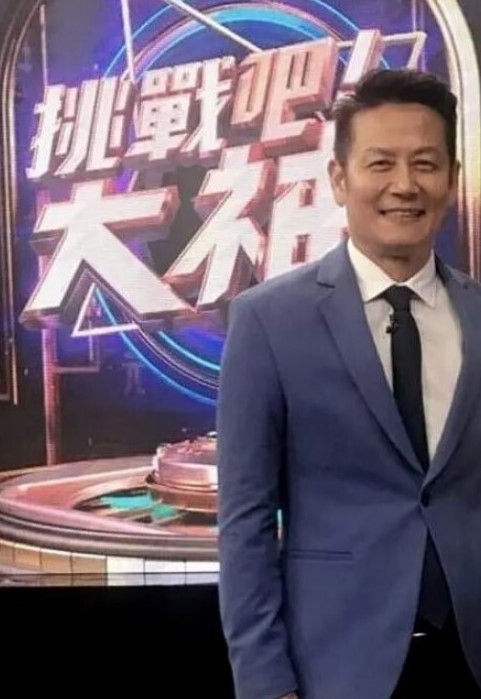 云盘泄密饥渴大奶妹跟网友见面想被肏心情 - 校花网